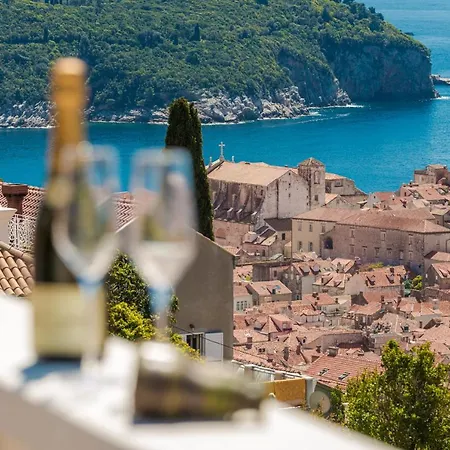 Apartment Allineeddubrovnik: Versatile With Free Parking *