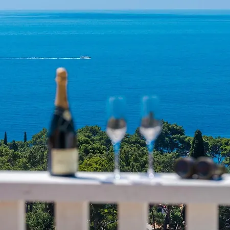 Allineeddubrovnik: Versatile With Free Parking Apartment *