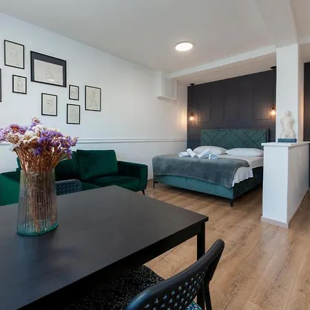 Allineeddubrovnik Choose Between Double Or Penthouse Or Free Parking * Dubrovnik